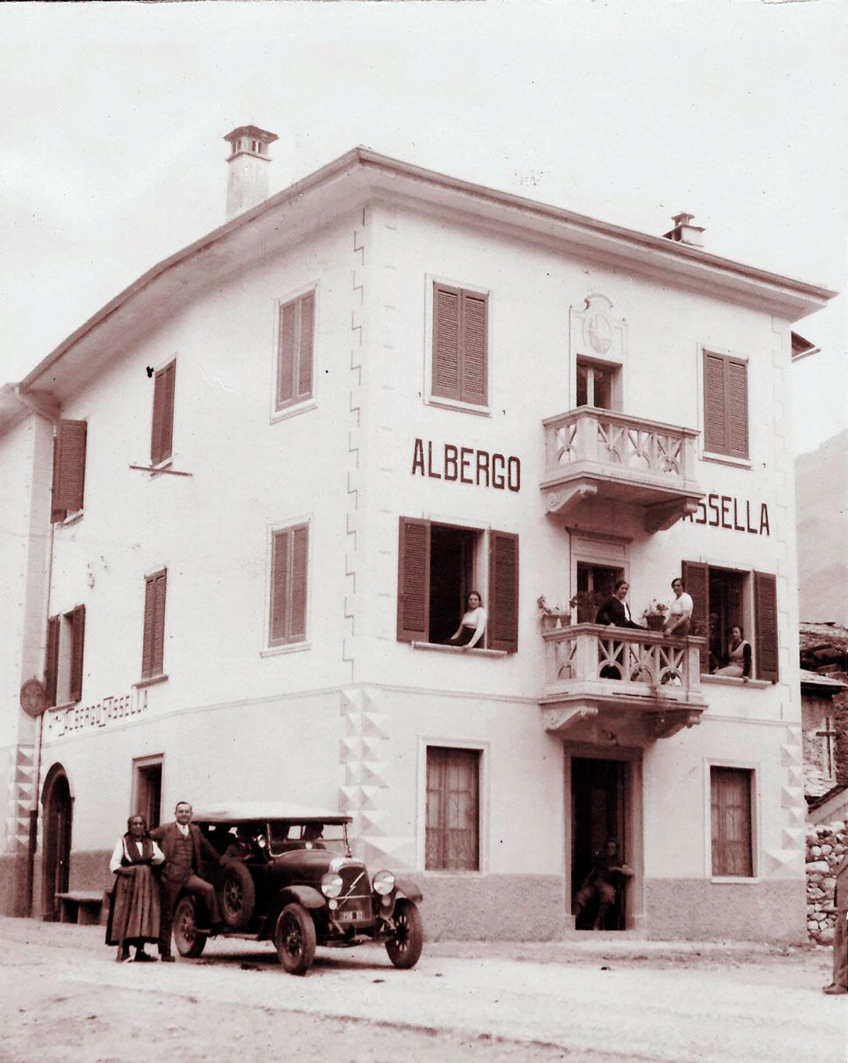 Hotel Sassella Sass 1930 Auto Seppia B