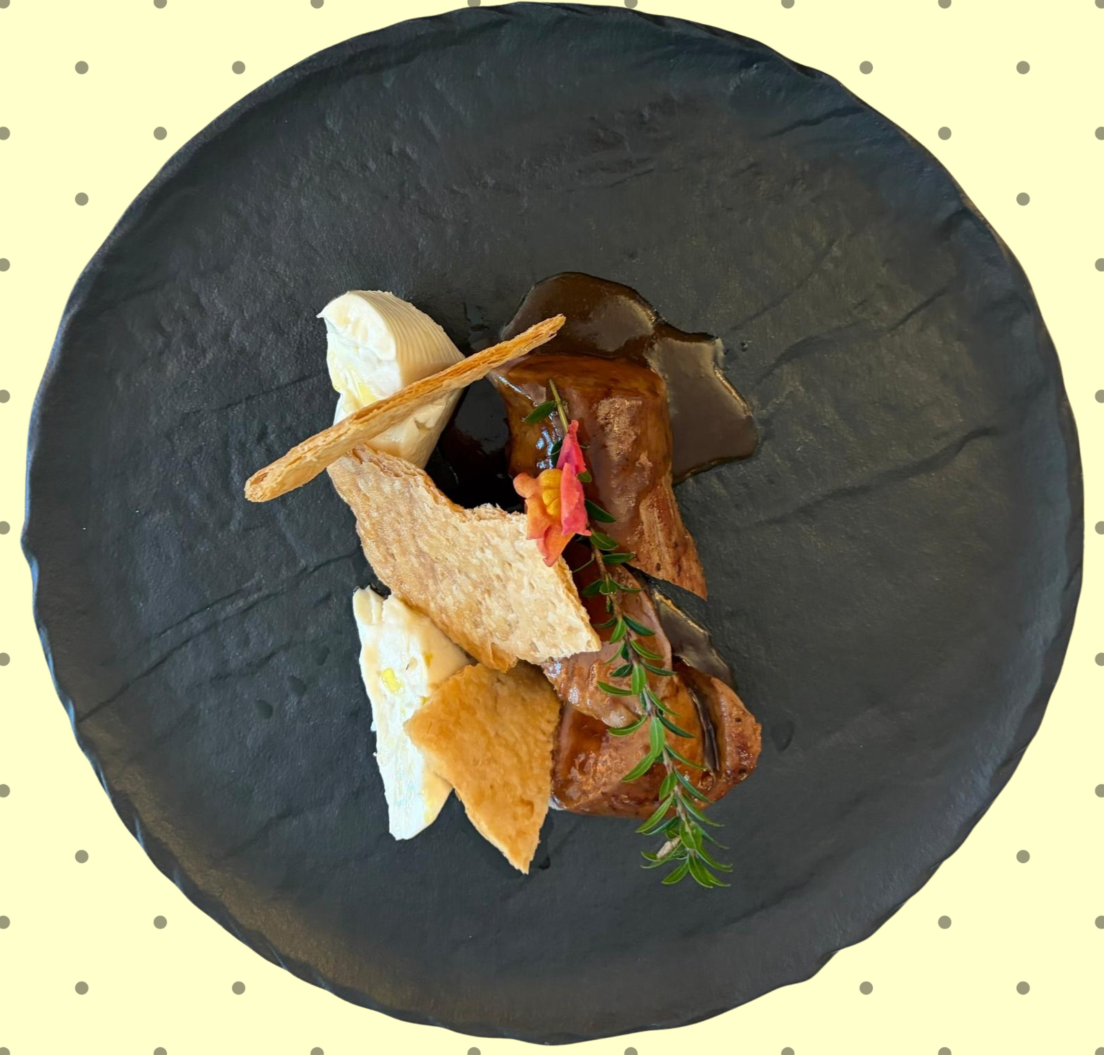 Filetto Di Maialino Cbt Con Crescenza E Sfoglia Croccante